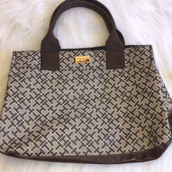 Tommy Hilfiger Handbags - Tommy Hilfiger bag